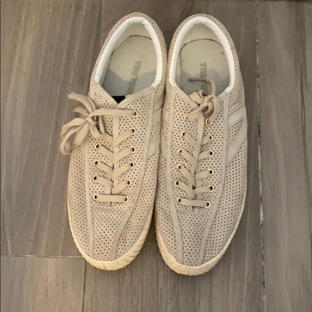 Sneakers - Picture 5 of 6